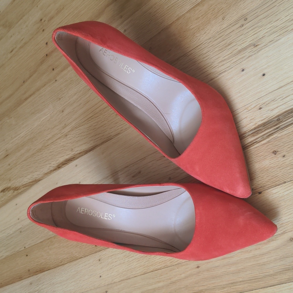 Aerosoles suede heels
